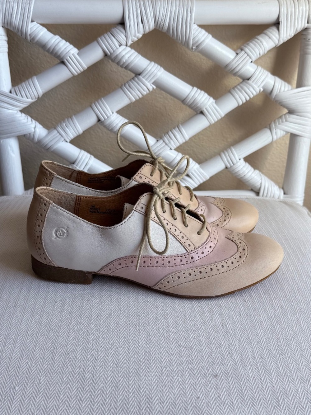 Born Bristol Women's Colorblock Leather Wingtip Oxfords Brogues 7M Style D37037